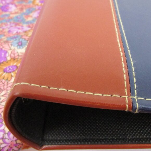 Bindertek Premium Leather 3-Ring Binder/Photo Album - 6th of 8 - Picture 3 of 8